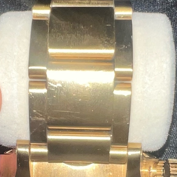 Nixon Gold 51-30 Watch! - Picture 5 of 6